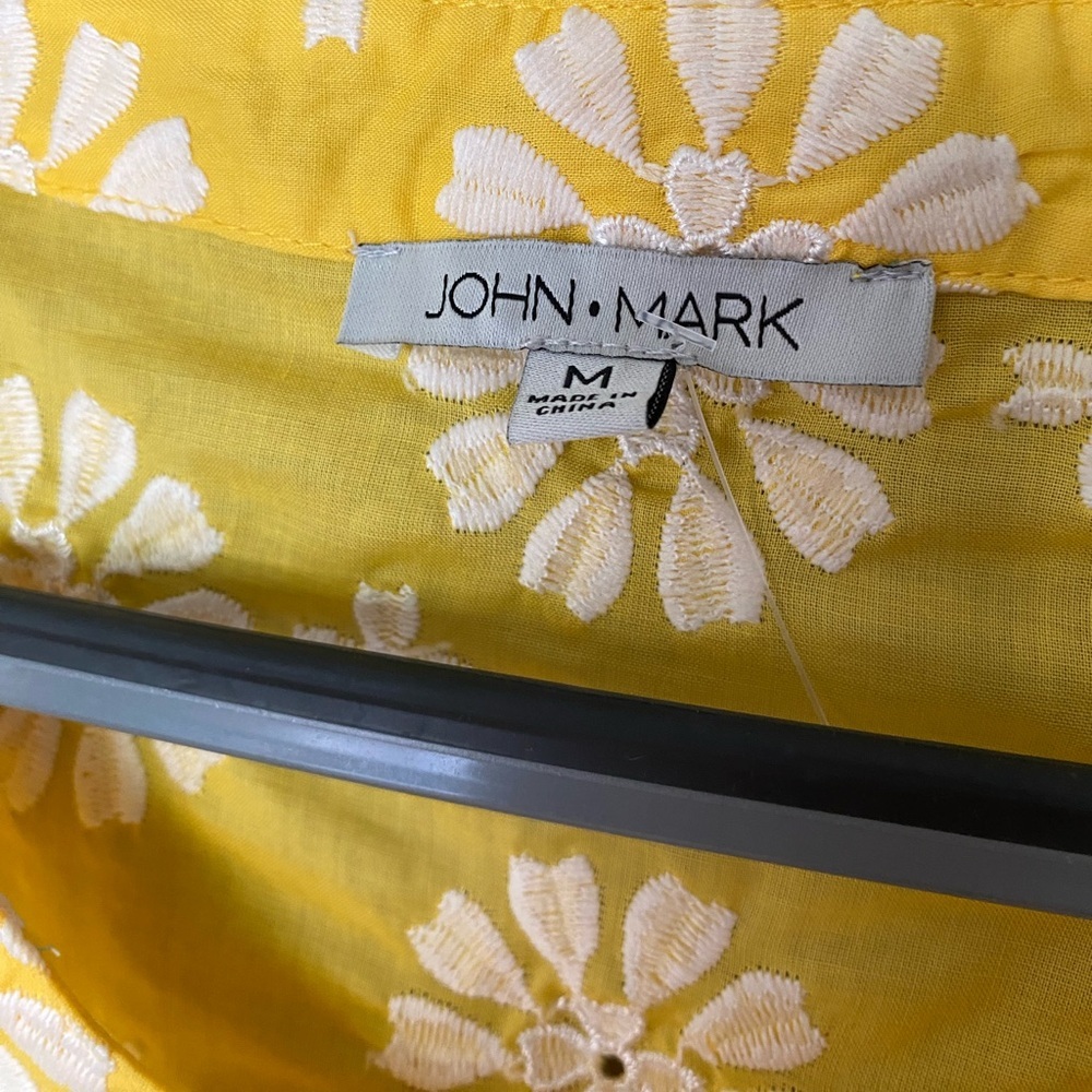 JOHN MARK Floral Embroidered 3/4 Puff Sleeve Ruffle Scalloped Hem Top Size M - Picture 5 of 8